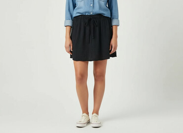 krótkie spodenki campus: C&A, Women`s skirt, size XL