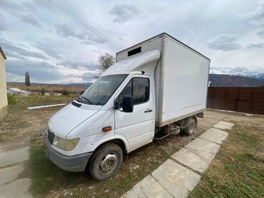 доставка бензина ред петролеум бишкек: Жеңил жүк ташуучу унаа, Mercedes-Benz, Стандарт, 2 т