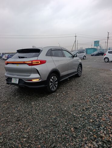 Weltmeister: Weltmeister EX5, 2022 г., 52890 км, Передний, В наличии — 4