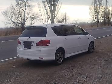 бус делфин: Toyota Ipsum: 2002 г., 2.4 л, Автомат, Бензин, Минивэн — 2