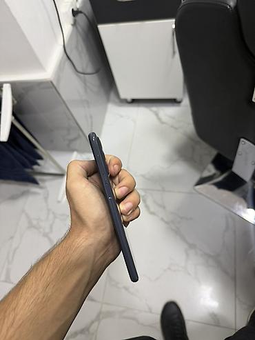 honor magic 3 pro plus: Məhsul: Smartfon Xüsusiyyətlər: - Aşağı hissədə 3.5 mm qulaqlıq — 3