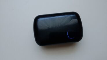 авто магитофон: Беспроводные TWS-наушники в чёрном кейсе-зарядке. Особенности: -