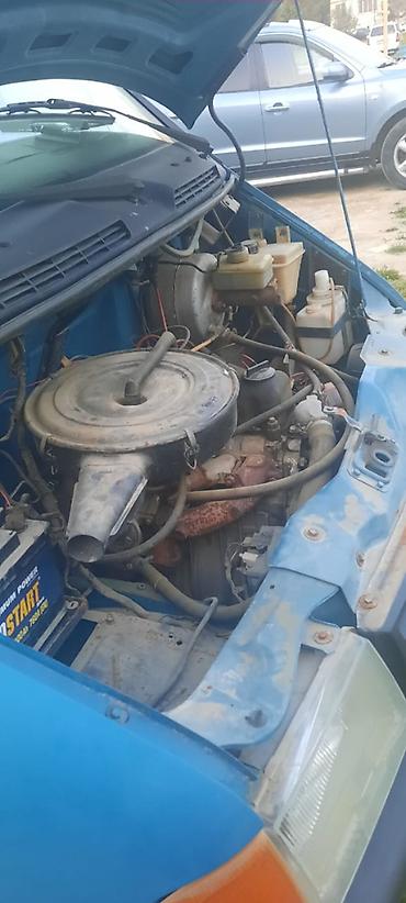 QAZ: QAZ : 2.4 l | 1995 il 389658 km — 7