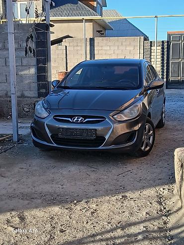 sprinter bazar: Hyundai Solaris: 2012 г., 1.6 л, Автомат, Бензин, Седан — 1