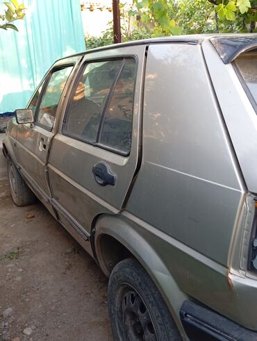 поло голф: Volkswagen Golf: 1988 г., 1.3 л, Механика, Бензин, Хэтчбэк