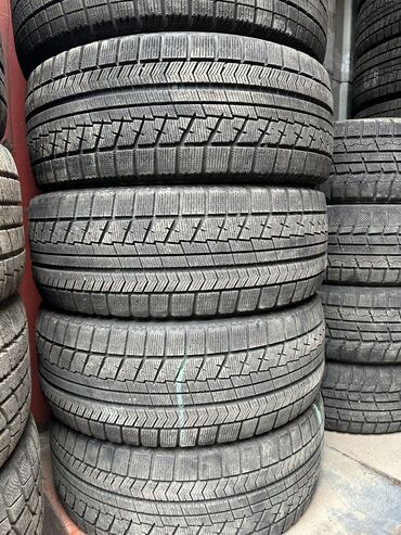 Шины: Шины 225 / 55 / R 17, Зима, Б/у, Комплект, Легковые, Япония, Bridgestone