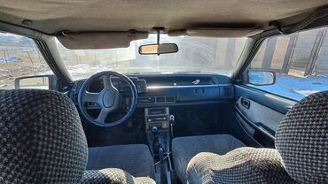 авто из германии: Mazda 626: 1988 г., 0.2 л, Механика, Бензин, Хэтчбэк