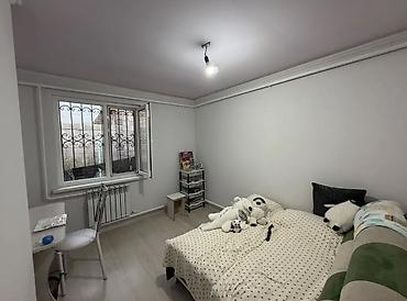 обжития: 3 комнаты, 62 м², 4 соток, Бишкек, Ак-Ордо 3 ж/м — 5