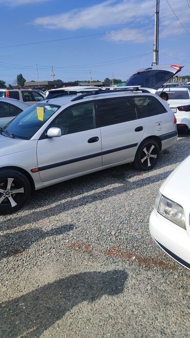 Toyota: Toyota Avensis: 2001 г., 1.8 л, Механика, Бензин, Универсал