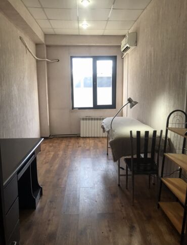 сниму дом на иссык куле: Сдаю Офис, 18 м², В бизнес центре