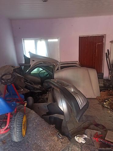 maşın sidenik: Bu Opel Frontera avtomobili üçün ehtiyat hissələrinin elanıdır.gümüşü — 2