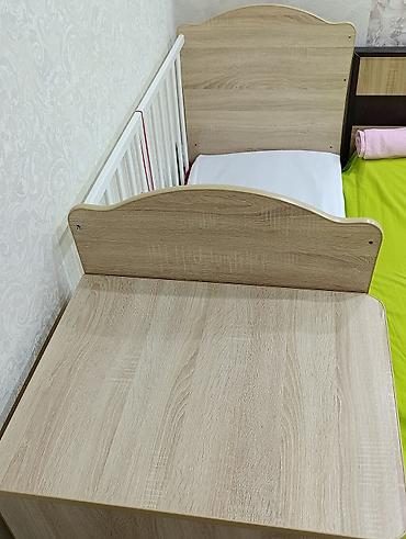 детиский мебел: Манеж-кровать, Б/у, С комодом, ЛДСП — 2