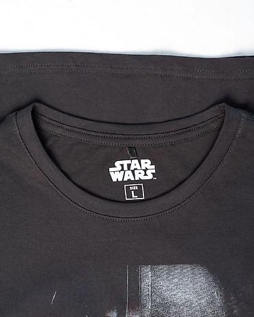 Футболки: Продаю комплект из трёх стильных футболок в отличном состоянии — 11