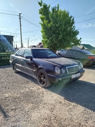 Mercedes-Benz: Mercedes-Benz E-Class: 1997 г., 2 л, Механика, Бензин, Седан