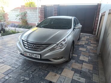 большие машины: Hyundai Sonata: 2012 г., 2 л, Автомат, Газ, Седан