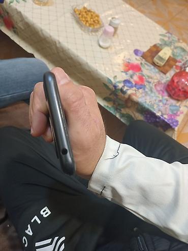 samsung a10s satilir: Samsung Galaxy A10s, rəng - Qara, İki sim kartlı — 6