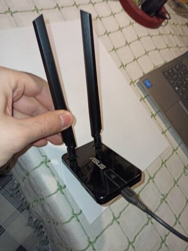 Računari, laptopovi i tableti: Asus Wireless N-300 USB-Adapter Potpuno ispravna lako se driver nalazi