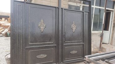 Həyət darvazaları: Dəmir Həyət darvazası, Yana açılan, Mexaniki, Qapı ilə, rəng - Qara — 6