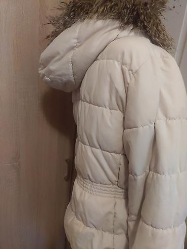 armani kacket: Jakna
Velicina 42
H&M
Cena povoljna 
800 dinara — 3