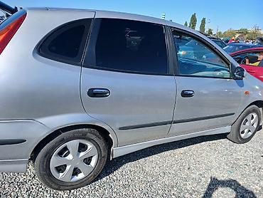 w210 e50: Nissan Almera Tino: 2001 г., Минивэн — 1