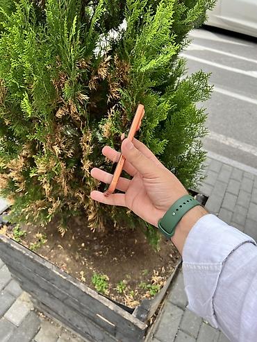 iphone 5d: IPhone 17 Pro, 256 GB, Narıncı, Face ID, Simsiz şarj, Sənədlərlə — 9