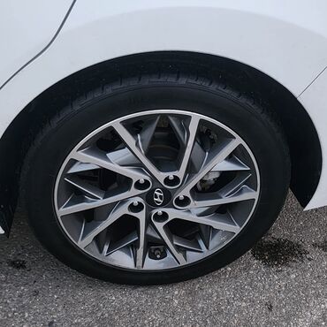 альфа ромео машина: Hyundai Avante: 2019 г., 1.6 л, Бензин, Седан