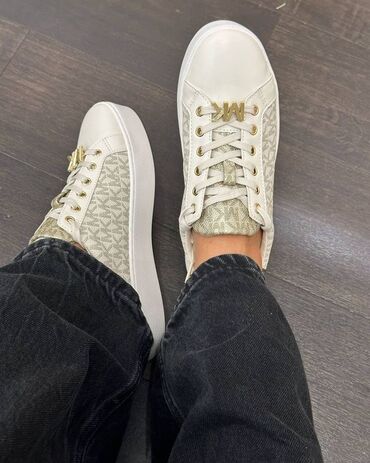 жорданы кроссовки: Кроссовки, 36, 37, 38, Michael Kors, Новый, цвет - Белый