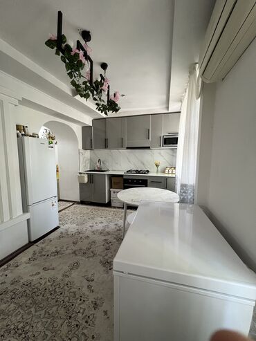 Продажа квартир: 3 комнаты, 70 м², Сталинка, 1 этаж, Евроремонт — 9