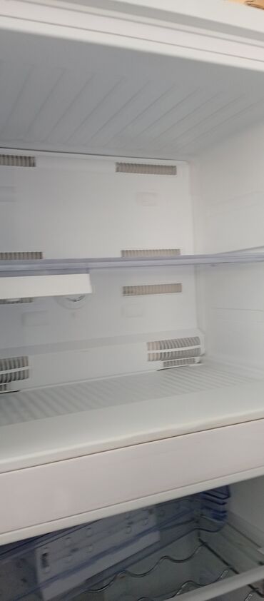 Soyuducular: Yeni 2 qapılı Beko Soyuducu Satılır, rəng - Ağ — 4