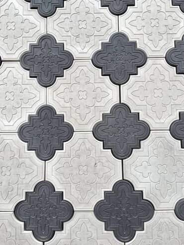 Тротуарная плитка: Тротуарная плитка для обустройства дорожек и площадок. В ассортименте — 17