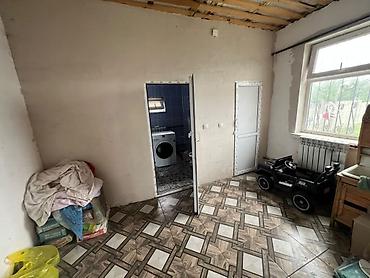 цены в бишкеке: Продается большой 2х этажный дом .В городе Каракол участок 5сотых дом — 8