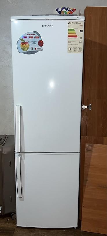 mini refrigerator: Холодильник SHIVAKI, двухкамерный, белый цвет. Нижняя морозильная — 3