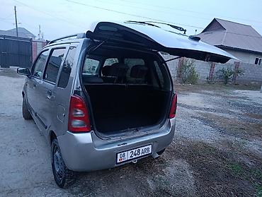 мото каракол: Suzuki Wagon R+: 2006 г., 1.3 л, Кол менен иштөөчү, Бензин — 3