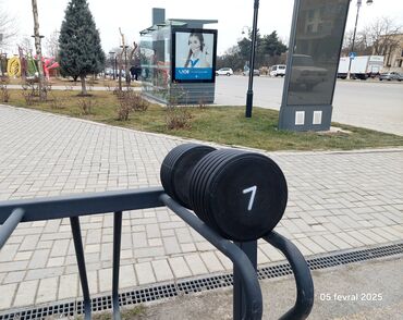 Digər trenajorlar: HAL HAZIRDA QİYMET CEDVELİ. 1 eded 5 kq qantel 7 azn 2 eded 5 kq — 14