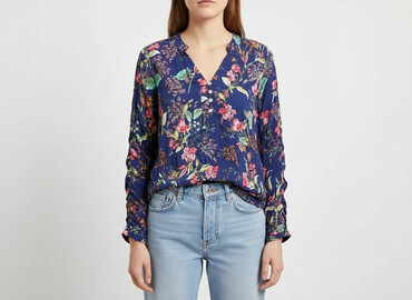 guess wyprzedaż t shirty: Esprit, Жіноча блуза, розмір S