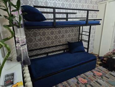 угловой диван с креслом раздвижной: Двухъярусная кровать, С выкатной системой