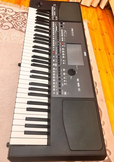 Sintezatorlar: KORG PA 600 QT 
Şəkildən göründüyü kimi yaxşı əziyyətdədir