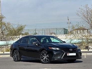 Toyota Camry: 2020 г., 2.5 л, Автомат, Бензин, Седан