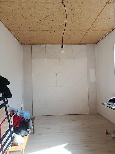 Продажа коттеджей и домов: Дом в тихом районе 📍 Ул. Манаса / Васильева В продаже кирпичный дом — 10