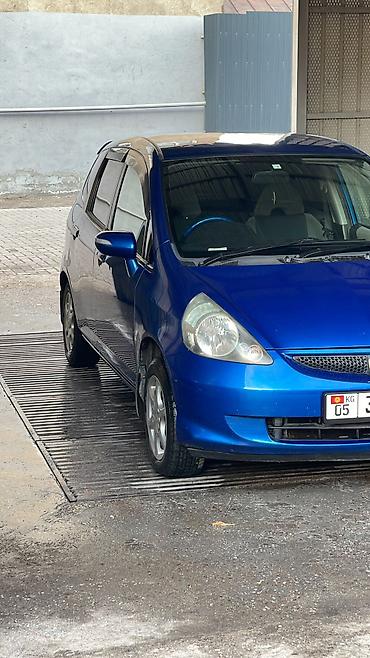 Honda: Honda Fit: 2005 г. — 5