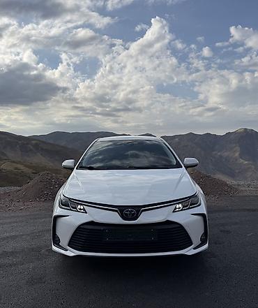 королев: Toyota Corolla: 2022 г., 1.8 л, Вариатор, Гибрид, Седан — 7