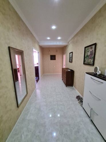 Uzunmüddətli kirayə mənzillər: Razində Aygün mall-ın yanında, Bakıxanov rezidens-də 13 mərtəbəli — 1