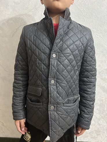 куртки бу: Курточка на 7-9 лет 300сом