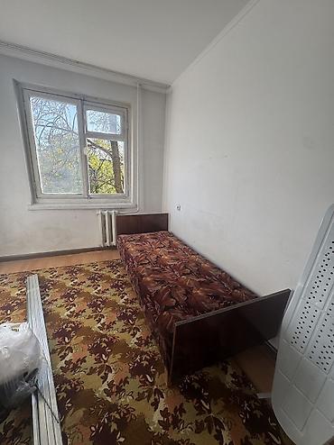 комод для посуды в гостиную: Межкомнатная дверь, Б/у, Со стеклом, Двухстворчатая, Распашная, Хайтек, цвет - Белый — 7