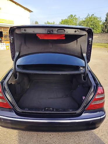 Mercedes-Benz: Mercedes-Benz E-Class: 2.2 l | 2005 il Sedan — 20
