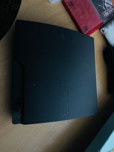 PS3 (Sony PlayStation 3): PlayStation 3. 6 дисков в комплекте и 2 джойстика. Все провода на