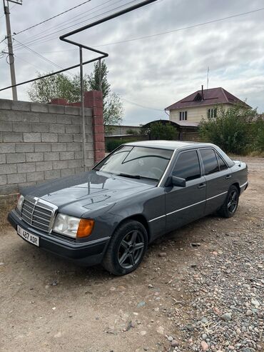 меняю диски на мерс: Mercedes-Benz W124: 1990 г., 2.3 л, Механика, Газ, Седан