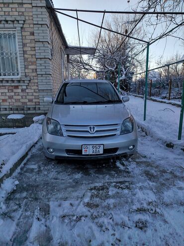 Toyota: Toyota ist: 2002 г., 1.3 л, Автомат, Бензин