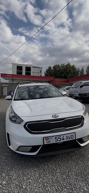santa crus: Kia Niro: 2017 г., 1.6 л, Автомат, Гибрид, Кроссовер — 2