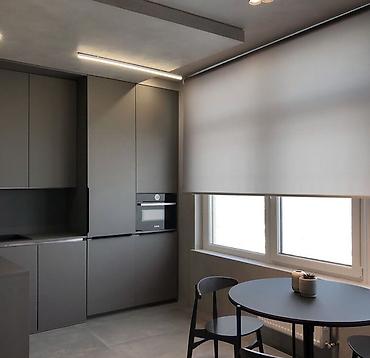 Жалюзи и рольшторы: Рулонные шторы «День/Ночь» и классические роллеты для окон - — 18